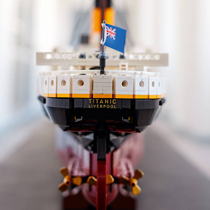 10294 LEGO Icons Titanik - 5