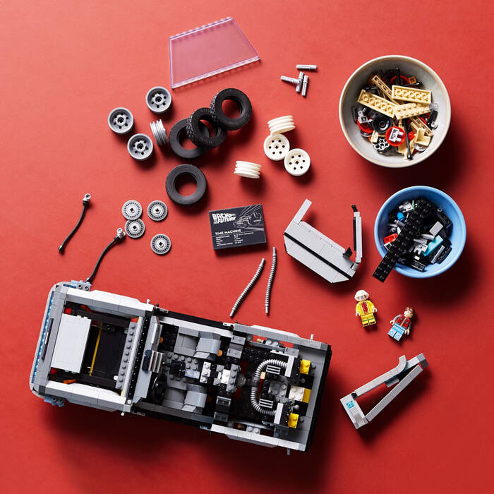 10300 LEGO Icons Geleceğe Dönüş Zaman Makinesi - 8