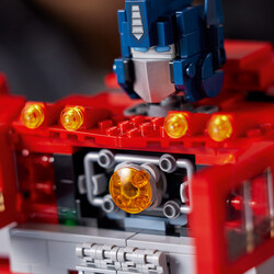 10302 LEGO Icons Optimus Prime - 5