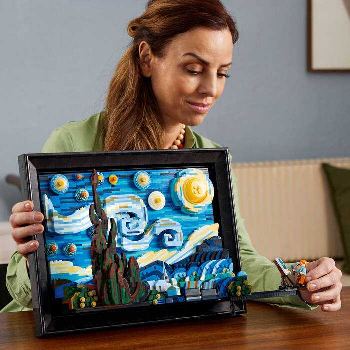 21333 LEGO Ideas Vincent van Gogh - Yıldızlı Gece - 7