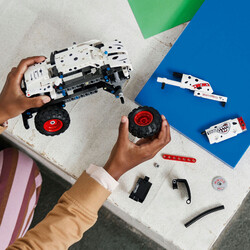 42150 LEGO® Technic Monster Jam™ Monster Mutt™ Dalmaçyalı - 8