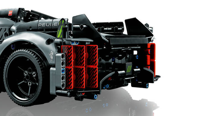 42156 LEGO® Technic PEUGEOT 9X8 24H Le Mans Hybrid Hypercar - 4