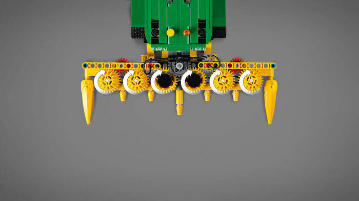 42168 LEGO® Technic John Deere 9700 Forage Harvester - 4