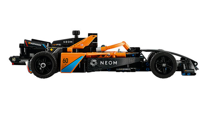 42169 LEGO® Technic NEOM McLaren Formula E Yarış Arabası - 9