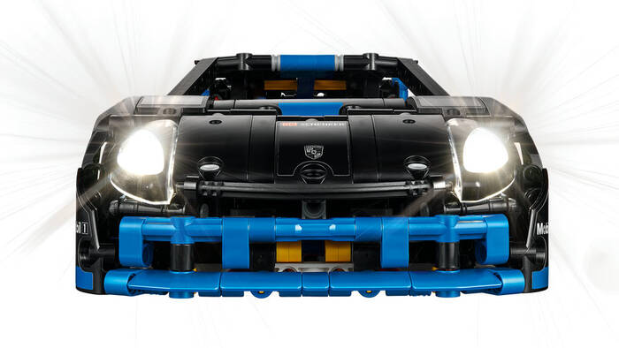 42176 LEGO® Technic Porsche GT4 e-Performance Yarış Arabası - 6