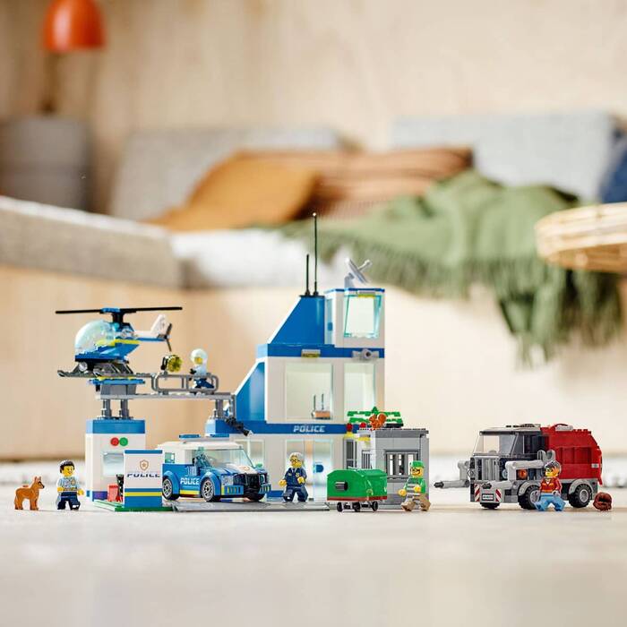 60316 LEGO City Polis Merkezi - 7