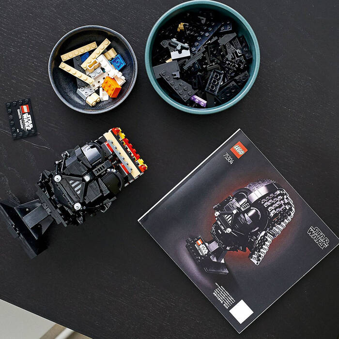 75304 LEGO Star Wars™ Darth Vader™ Kaskı - 4
