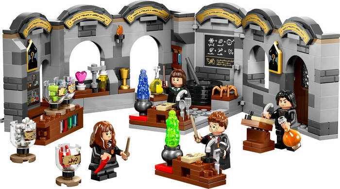76431 LEGO® Harry Potter™ Hogwarts™ Şatosu: İksir Dersi - 1